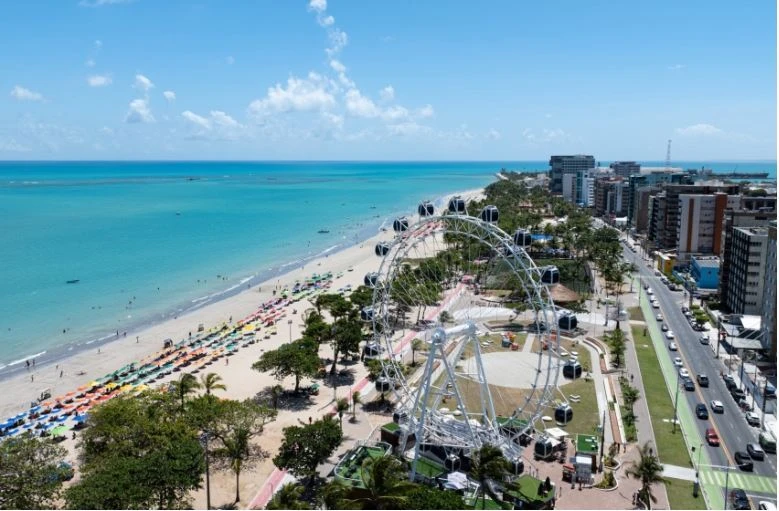 Maceió lidera ranking de destinos mais vendidos da Azul Viagens em 2025