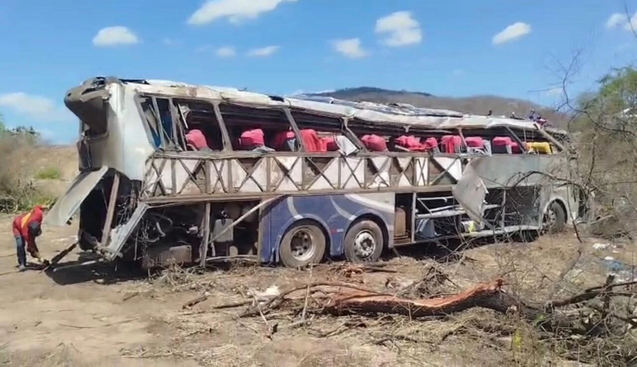 Perícia veicular confirma: não havia falhas mecânicas em ônibus que capotou no Sertão